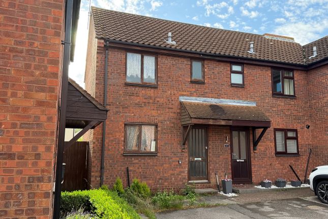 2 bed property, in 65 Hallowell Down, £100,000