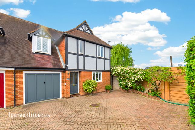 3 bed property, in Riverview Road, £665,000