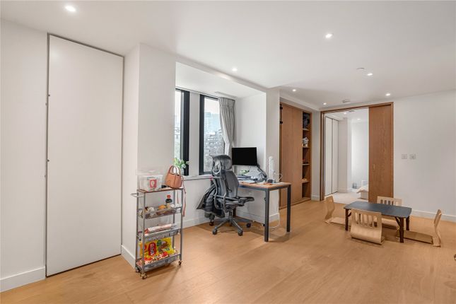 1 bed property, in Fann Street, £575,000