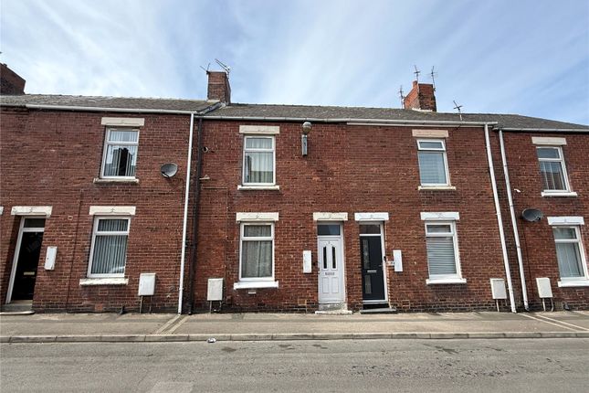 2 bed property, in Tenth Street, £45,000