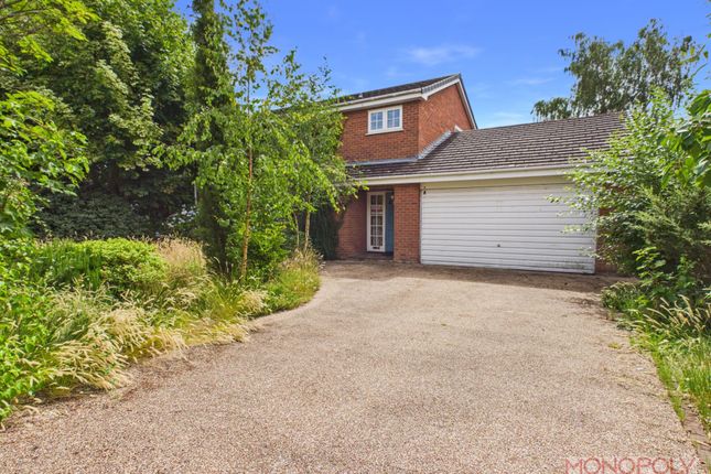 4 bed property, in Stonewalls, £395,000