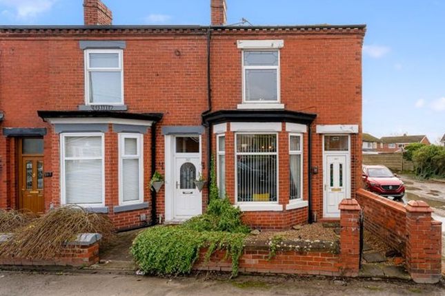 3 bed property, in St. Helens Road, £175,000