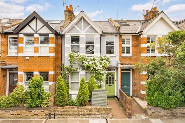 1 bed property, in Second Avenue, £575,000