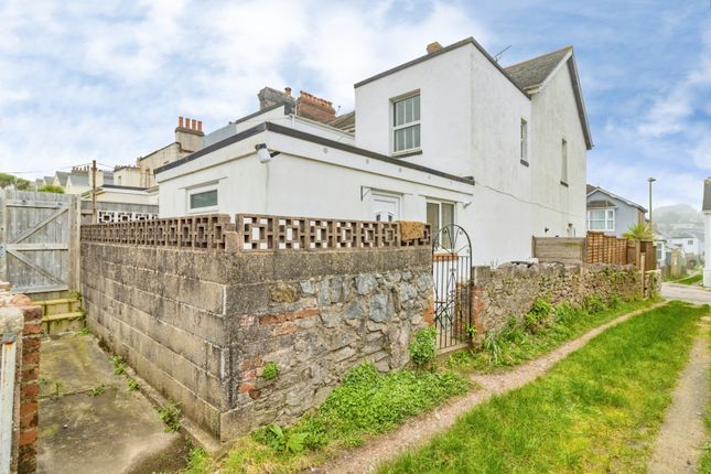 1 bed property, in Kenwyn Road, £120,000
