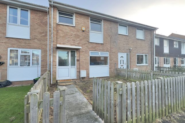 3 bed property, in Pelican Close, £190,000