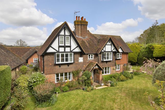7 bed property, in Hildenborough Road, £1,900,000