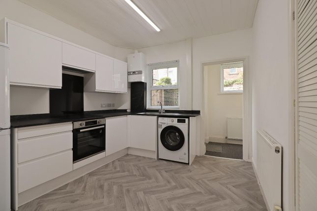2 bed property, in Toftwood Road, £240,000