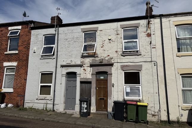 4 bed property, in 47 Elcho Street, £38,000