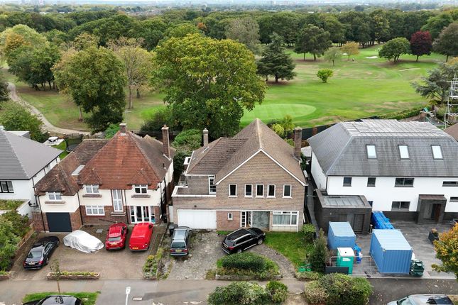 5 bed property, in The Warren Drive, £2,500,000