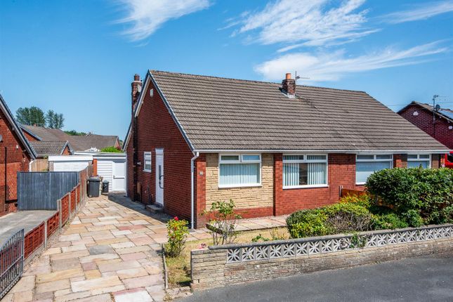 2 bed property, in Fairhaven Road, £180,000