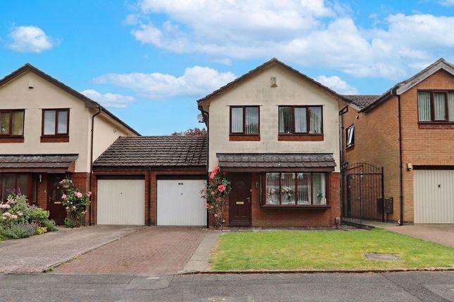 3 bed property, in Watkins Drive, £300,000