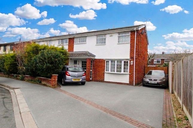 4 bed property, in Pant Glas, £280,000