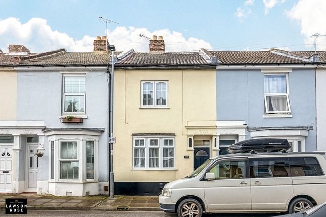 2 bed property, in Landguard Road, £240,000