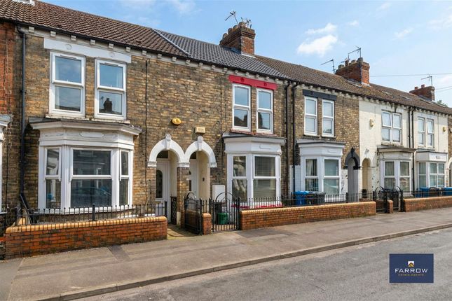 2 bed property, in White Street, £85,000