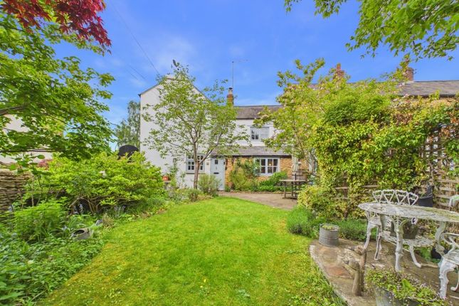 3 bed property, in Church Hill, £425,000