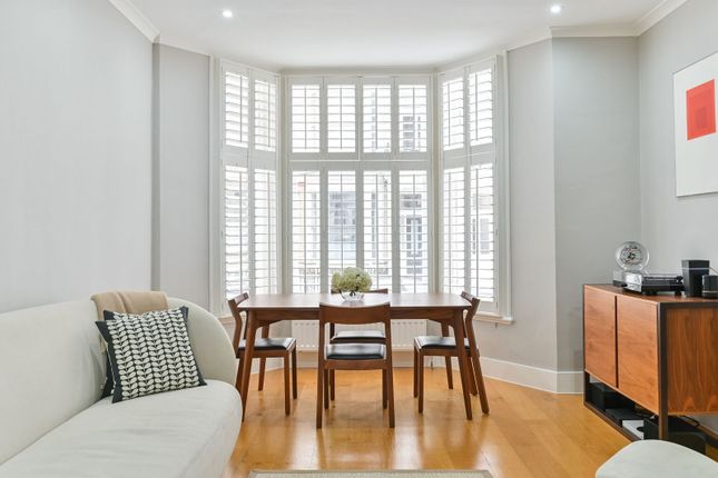 2 bed property, in Cheniston Gardens, £1,000,000