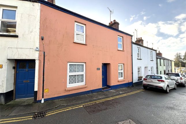 2 bed property, in Picton Place, £165,000