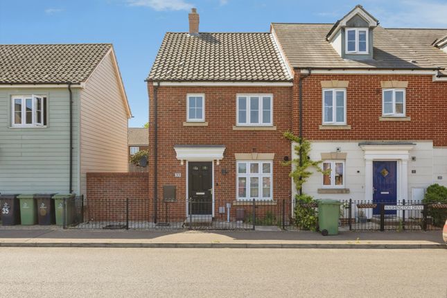 3 bed property, in Washington Drive, £230,000