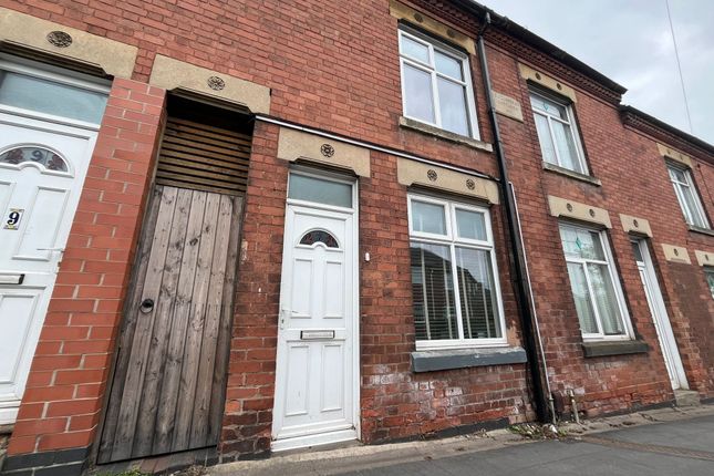 2 bed property, in Stamford Street, £185,000