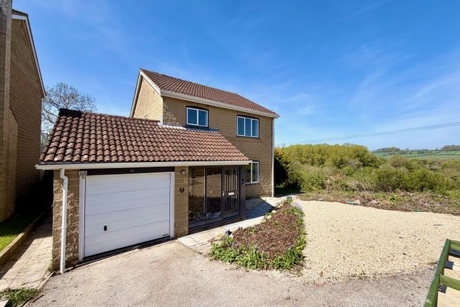 4 bed property, in Packsaddle Way, £550,000