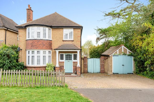 3 bed property, in Park Hill Road, £835,000