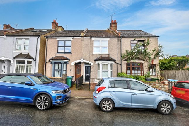 3 bed property, in Windsor Road, £460,000