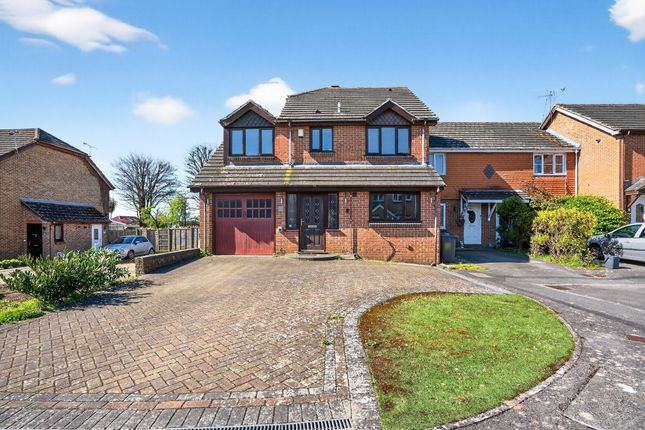 4 bed property, in Barney Evans Crescent, £450,000