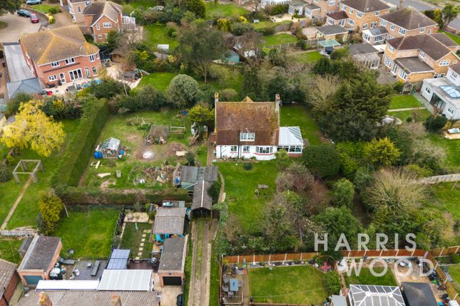 3 bed property, in Blenheim Road, £375,000