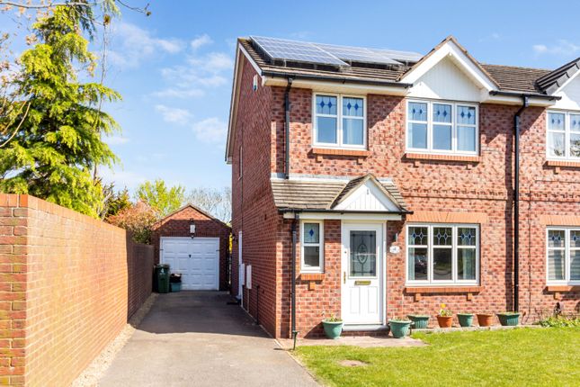 3 bed property, in Calder Avenue, £300,000