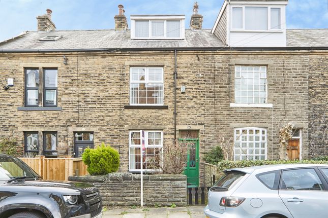 3 bed property, in Springswood Avenue, £150,000