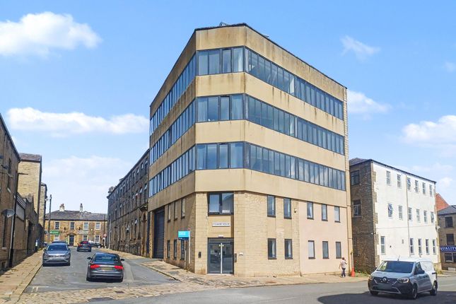 1 bed property, in King Cross Street, £38,000