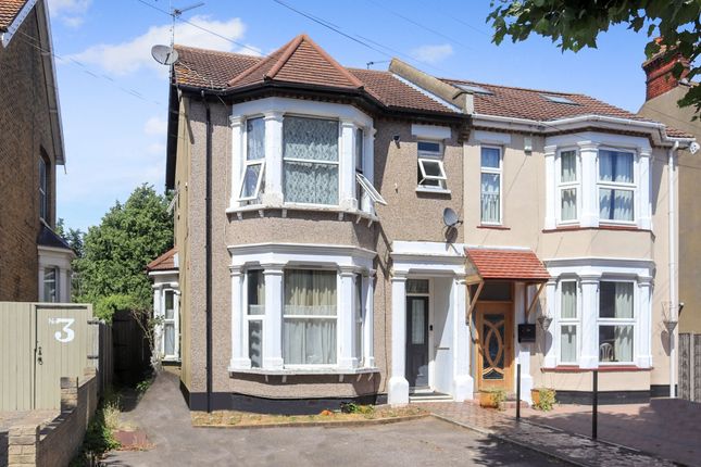 1 bed property, in Kilworth Avenue, £135,000