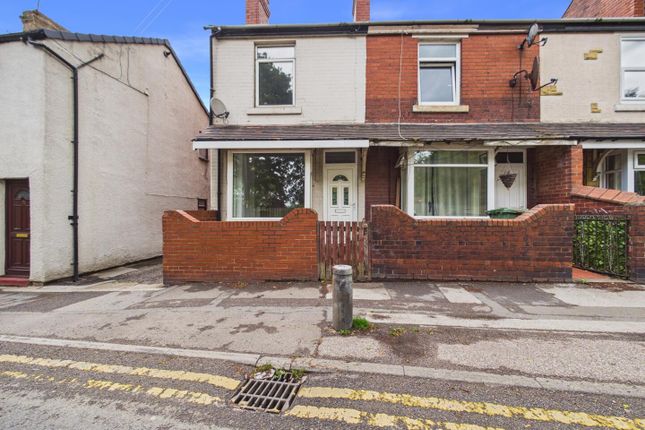2 bed property, in Ackworth Road, £125,000
