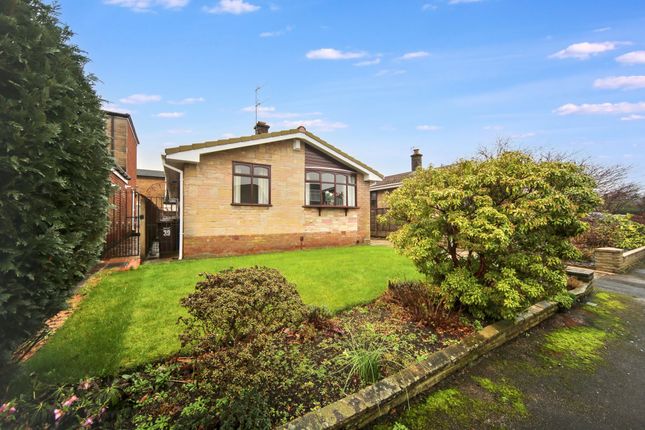 2 bed property, in Pennine Avenue, £230,000