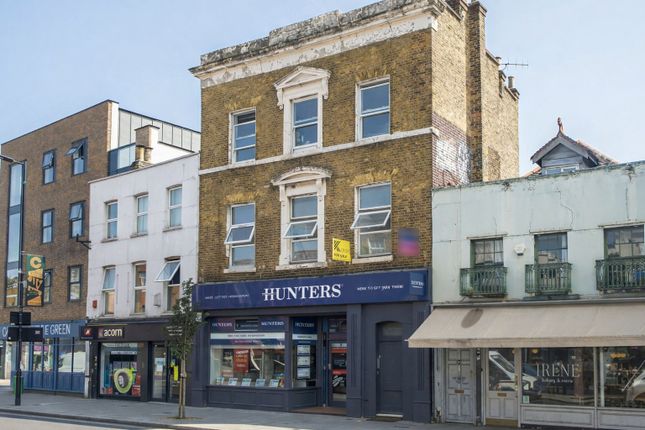 Studio, in Denmark Hill, £260,000