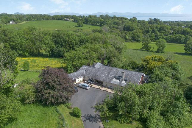 1 bed property, in Llanystumdwy, £825,000