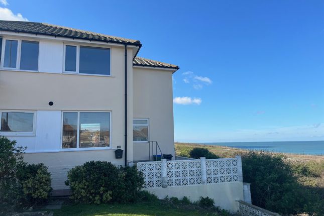 2 bed property, in South Coast Road, £325,000