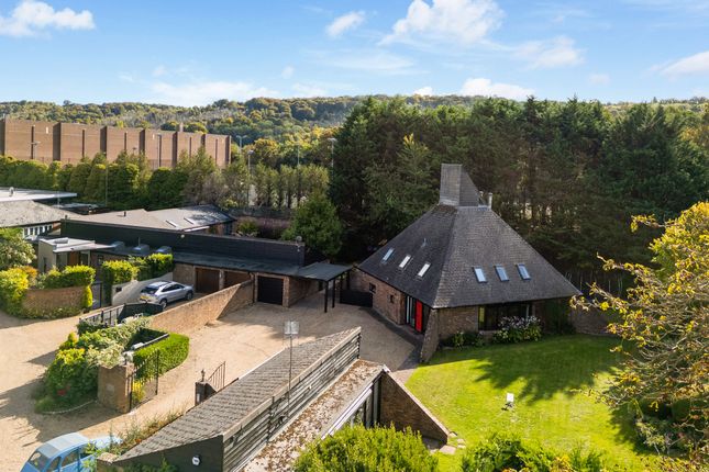 4 bed property, in Temple Lane, £2,350,000