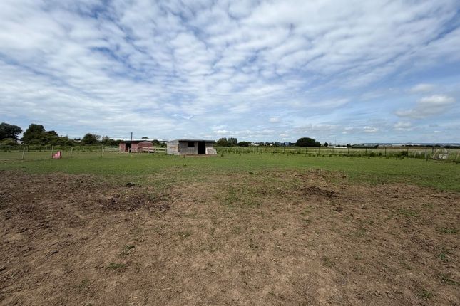 Land, in The Paddocks At Brooks Lane, £25,000