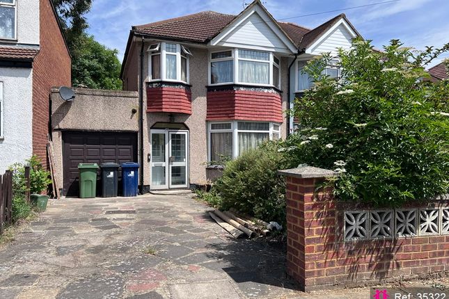 3 bed property, in Eskdale Avenue, £565,000