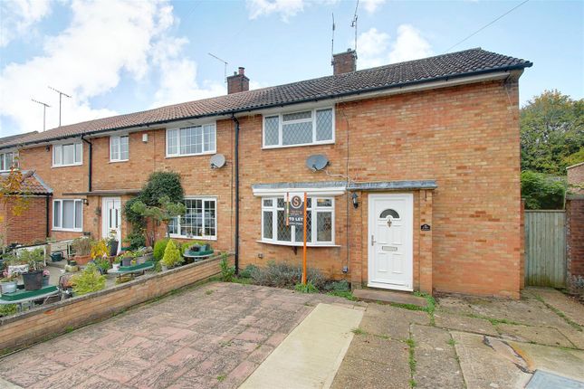 3 bed property, in Turners Hill, £400,000