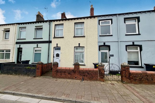 2 bed property, in Booker Street, £200,000
