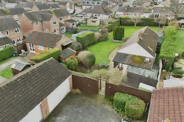 2 bed property, in St. Michaels Avenue, £160,000