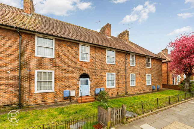 2 bed property, in Bordars Road, £350,000