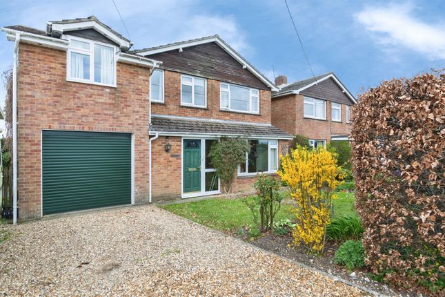 5 bed property, in The Ridge, £550,000