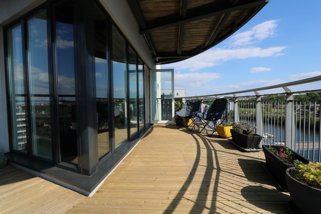 3 bed property, in 775 Alexandria, £180,000