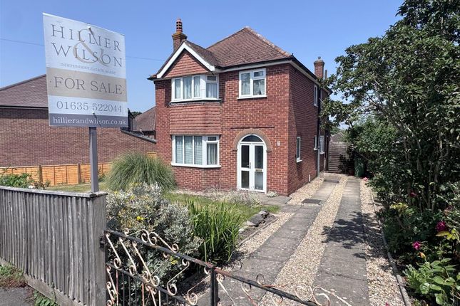 3 bed property, in Greenlands Road, £460,000