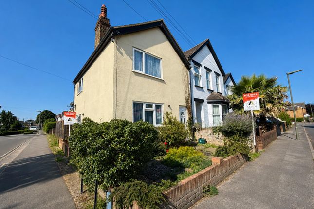 1 bed property, in Clarendon Road, £225,000