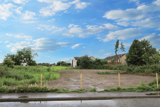 Land, in Pettinain Road, £80,000