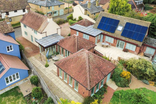 2 bed property, in Stretham, £495,000